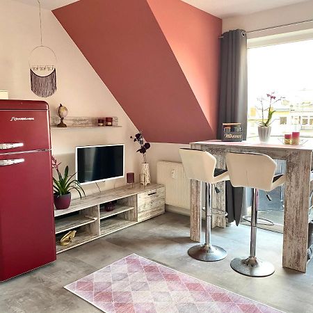 Cottbus-Apartments - Red Apartment I Privat I Wifi I Kueche I Balkon ภายนอก รูปภาพ