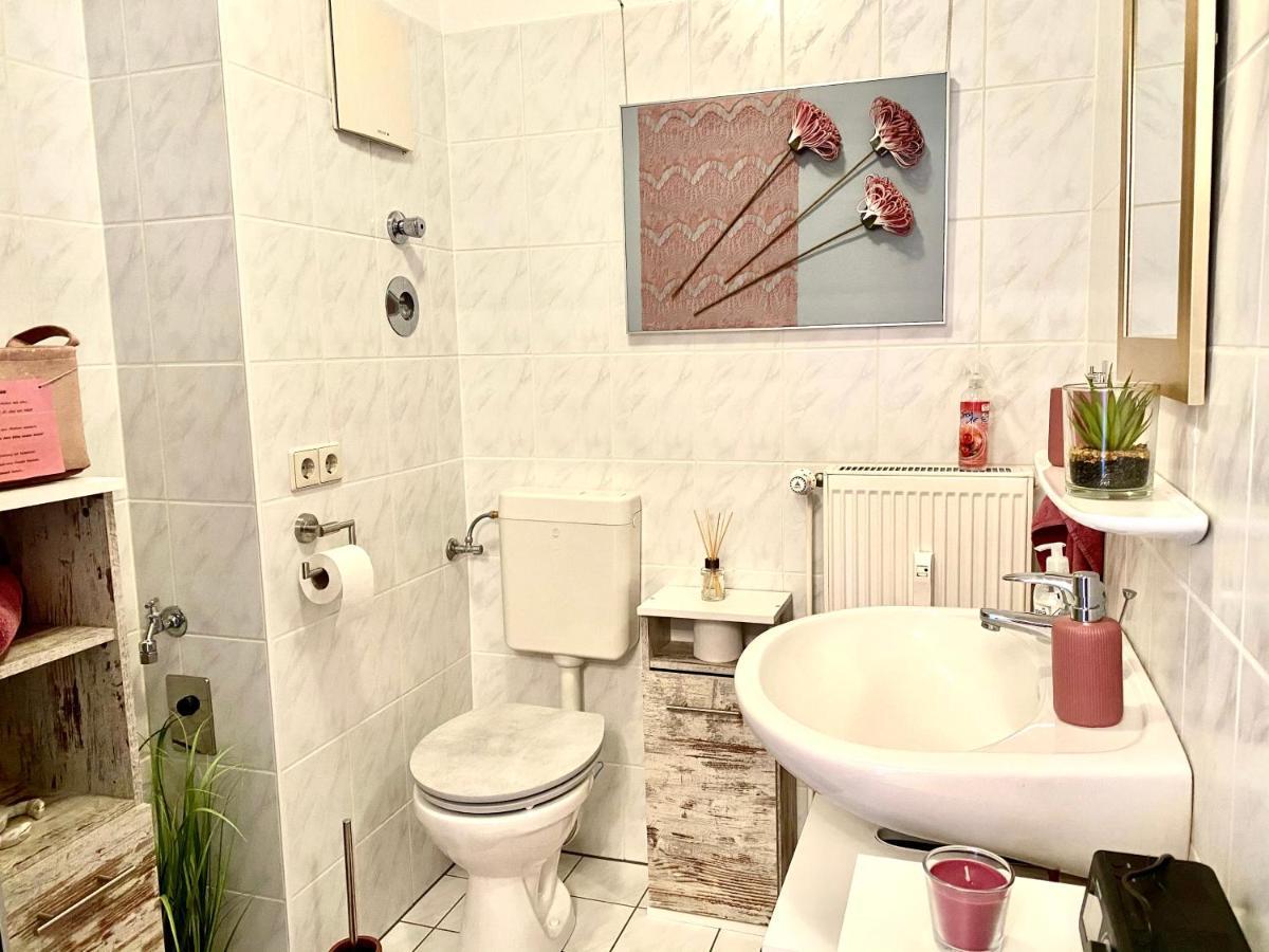 Cottbus-Apartments - Red Apartment I Privat I Wifi I Kueche I Balkon ภายนอก รูปภาพ