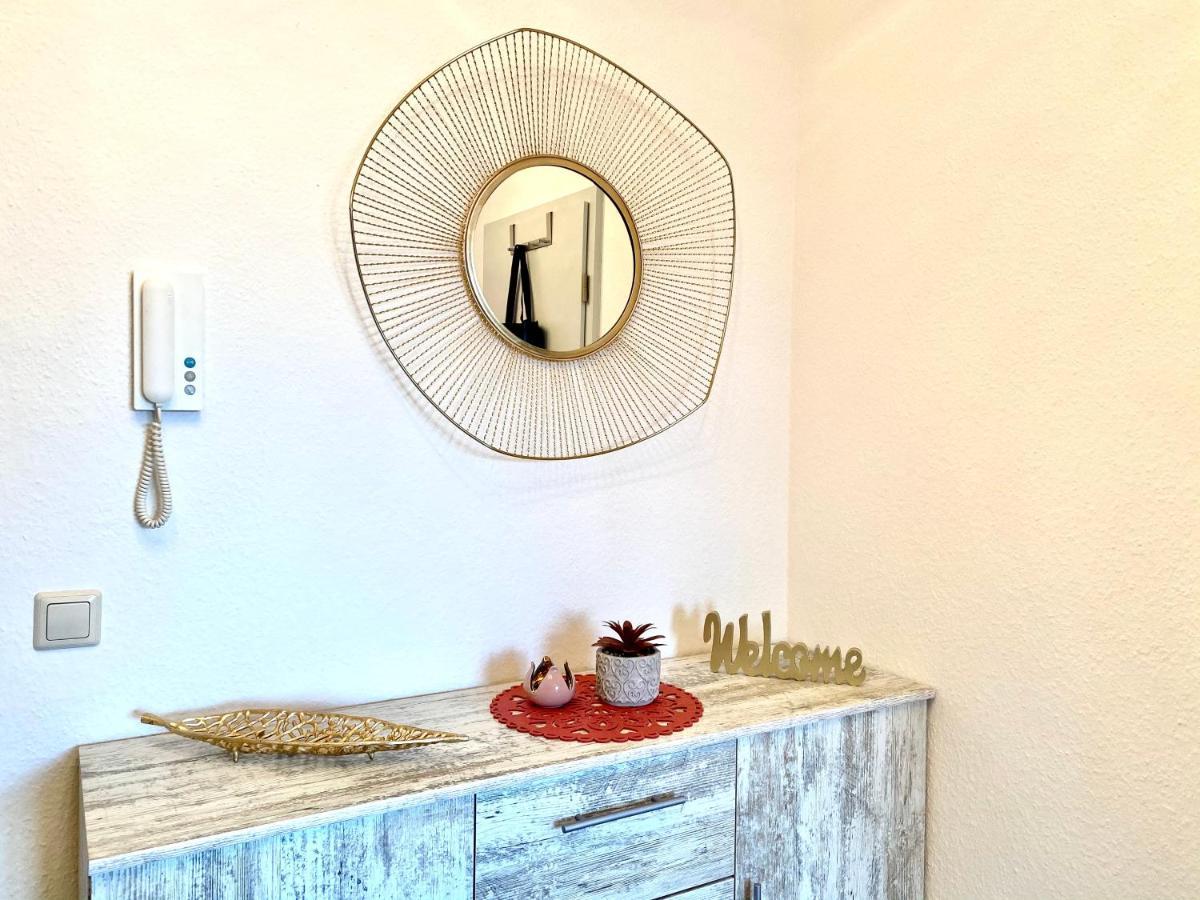 Cottbus-Apartments - Red Apartment I Privat I Wifi I Kueche I Balkon ภายนอก รูปภาพ