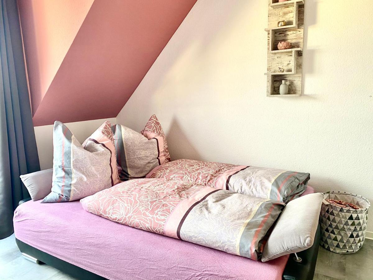 Cottbus-Apartments - Red Apartment I Privat I Wifi I Kueche I Balkon ภายนอก รูปภาพ